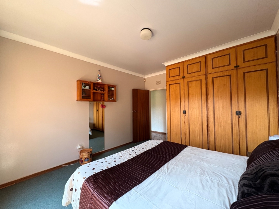 4 Bedroom Property for Sale in Flamwood North West